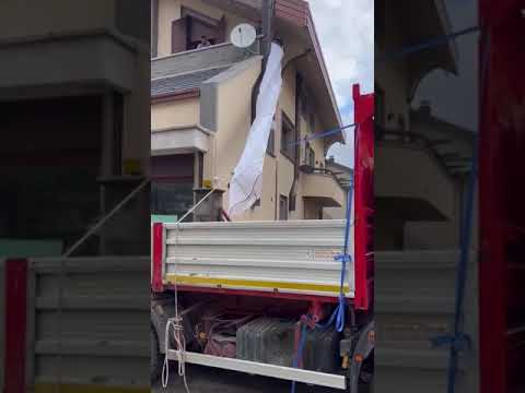 Removing rubble from the third floor? No problem!, Flexible rubble chute from Stortslurf®
