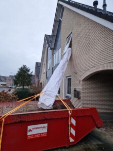 Stortslurf flexible rubbish chute in use — product photo 17